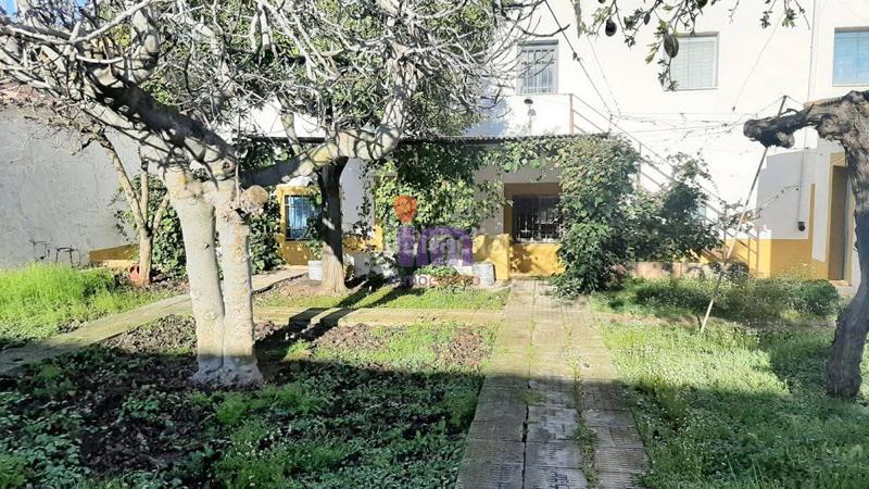 Foto 8c0030cf-d0ea-4061-8ba9-e1f140849e80. Casa  en venta en subcentro, 8 dormitorios. en Valdepeñas