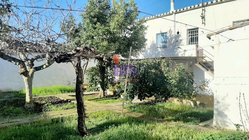 Foto ec35f100-4195-4cd7-a588-ed82d3104ae5. Casa  en venta en subcentro, 8 dormitorios. en Valdepeñas