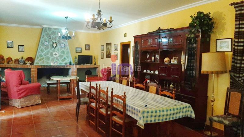 Foto 85b85990-6c32-487c-84ff-afde5c1c6309. Masia amb aparcament a Membrilla