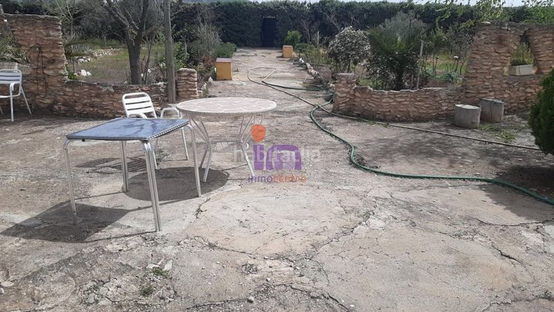 Foto 8c7bacb8-fb8c-4cc2-b8a1-0b06c70e3e7a. Masia amb aparcament a Membrilla