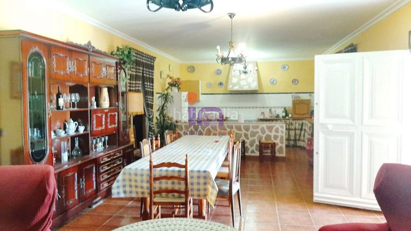 Foto df6b451f-7d8d-40c3-abd8-31c5317848b6. Masia amb aparcament a Membrilla