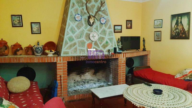 Foto cd1f67a9-2c5f-4a1b-b0bd-d9a77295e477. Chalet  en venta en periferia, 3 dormitorios. en Membrilla