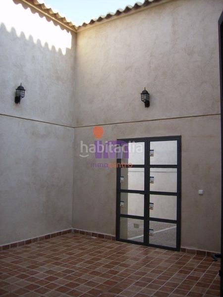 Foto b4f1f404-5a7a-4f75-8b20-815c38bd8bab. Casa  en venta en centro, 6 dormitorios. en Moral de Calatrava