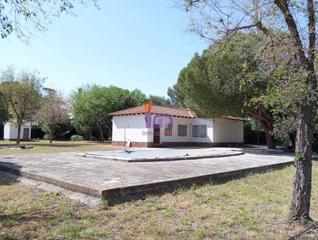 Xalet a El Perchel. Chalet en venta en periferia, 3 dormitorios.