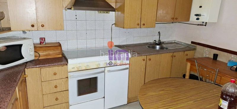 Foto c0020b77-71df-451c-bf3a-6aa98bb502e4. Casa  en venta en subcentro, 3 dormitorios. en Valdepeñas