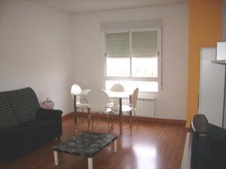 Pis a Valdepeñas. Piso en venta en seis de junio, 2 dormitorios.