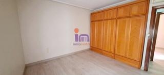 Pis a Valdepeñas. Piso en venta en canal, 4 dormitorios.