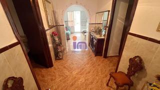 House in Valdepeñas. Casa en venta en barrio cachiporro, 4 dormitorios.