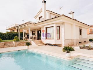 Chalet en Valdepeñas. Chalet en venta en nuevo valdepeñas, 3 dormitorios.