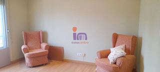 Maison à Valdepeñas. Casa en venta en barrio cachiporro, 2 dormitorios.