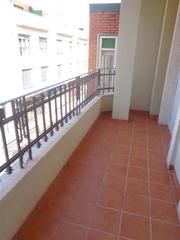 Piso en Valdepeñas. Piso en venta en centro, 5 dormitorios.