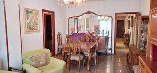 Appartement à Valdepeñas. Piso en venta en centro, 4 dormitorios.