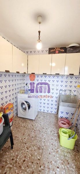 Foto 1cbe23d3-a5e0-4529-bd91-9d084a04baac. Casa amb calefacció aparcament a Valdepeñas