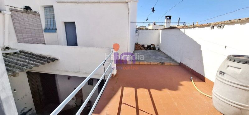 Foto 031cc303-9fb7-47d4-9cb1-75814df813d7. Casa amb aparcament a Valdepeñas