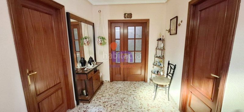 Foto 6532edb5-caf8-4c59-b039-685f1a9369cb. Casa amb aparcament a Valdepeñas