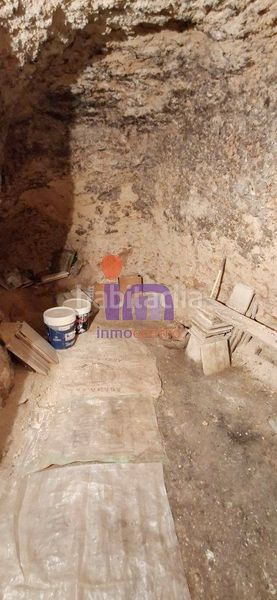 Foto a896032c-893d-495b-bc19-e96342a54837. Casa amb aparcament a Valdepeñas