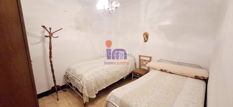 Foto df09196f-eed9-4cd2-9dc8-5ae6bbe31e49. Casa amb aparcament a Valdepeñas