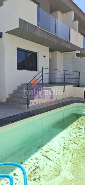 Foto 488ac7aa-dc64-415b-ab1d-a6a880db2a53. Casa amb calefacció aparcament piscina a Valdepeñas