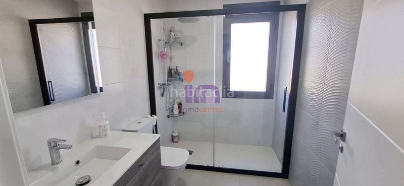 Foto 4ae5e755-23cb-4f33-9543-12f8937853f7. Casa amb calefacció aparcament piscina a Valdepeñas