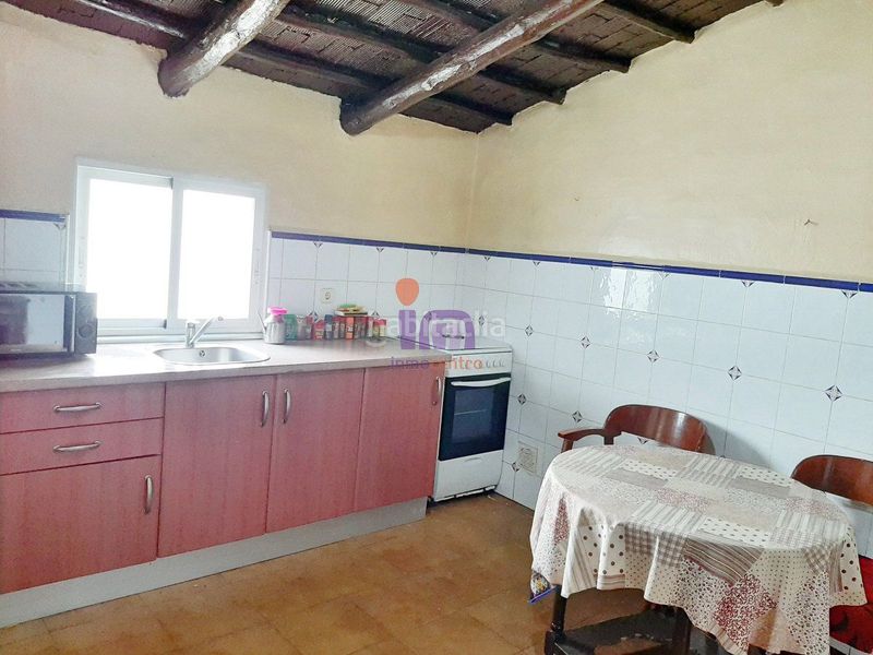 Foto 042a6006-517f-4c5f-9512-bb893fd36c1b. Casa amb calefacció a Cózar