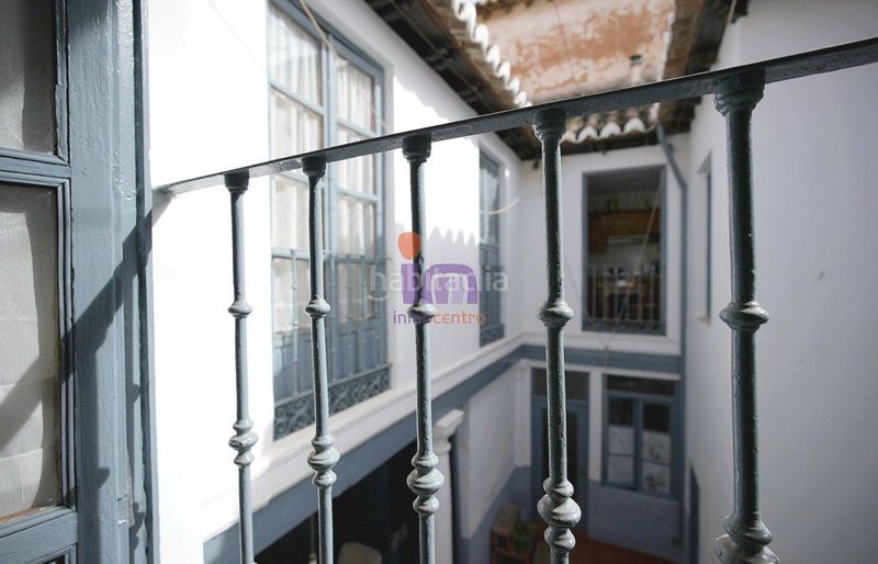 Foto 09bafef2-aafb-4000-801b-3c4ae6bc9ff0. Casa amb aparcament a Valdepeñas