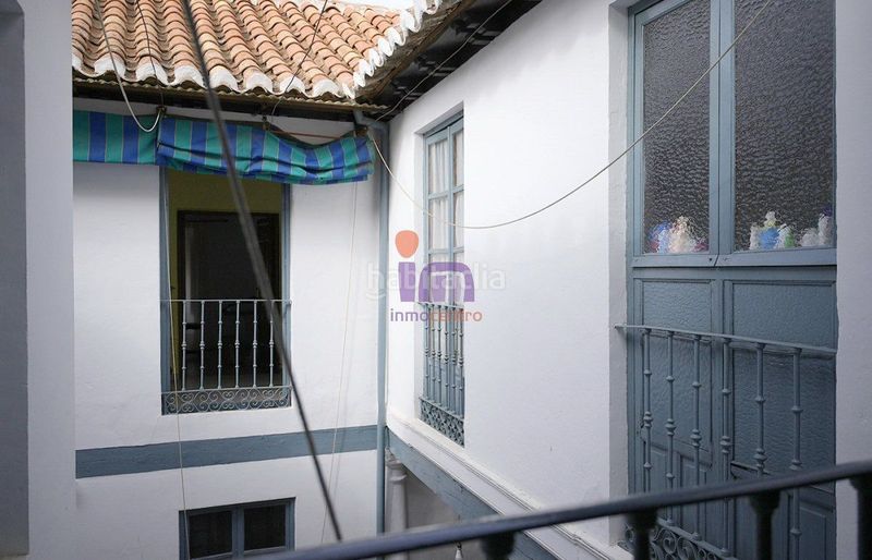 Foto 570b8964-f1e2-4894-b83e-3d59a095ed1b. Casa amb aparcament a Valdepeñas
