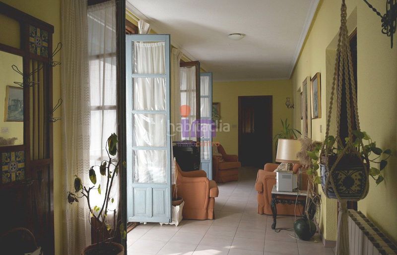 Foto fdb8a453-ec8e-4fd4-9bad-9b4c2309c569. Casa amb aparcament a Valdepeñas