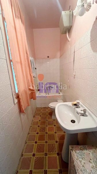 Foto a66c8bf8-bc9d-4a60-a3f5-1ce74da517ac. Casa amb calefacció aparcament a Valdepeñas