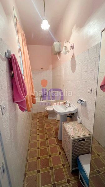 Foto c79335ef-e65c-46f9-a35a-eb22c0491627. Casa amb calefacció aparcament a Valdepeñas