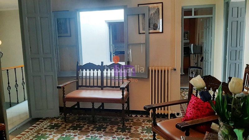 Foto 4c67e91c-cd5f-44b9-8787-3d5c4291e19f. Casa amb calefacció aparcament a Valdepeñas