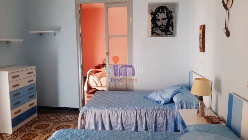Foto 8a240747-3050-450c-9aed-090f903527ca. Casa amb calefacció aparcament a Valdepeñas