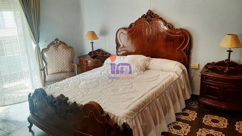 Foto c2c7483d-9e9c-4469-965e-c24c4383f205. Casa amb calefacció aparcament a Valdepeñas