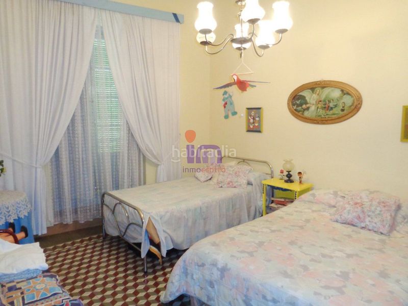 Foto def0d793-50d0-4fda-b3cf-687f025973d8. Casa amb aparcament a Valdepeñas