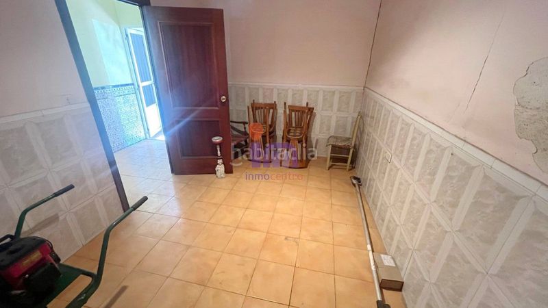 Foto 6c3911f8-bf98-4d6f-ad29-143757396c1f. Casa amb aparcament a Valdepeñas