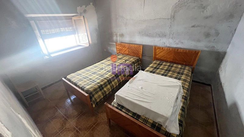 Foto d158a640-bb7c-436c-9255-a0a33d3cef71. Casa amb aparcament a Valdepeñas