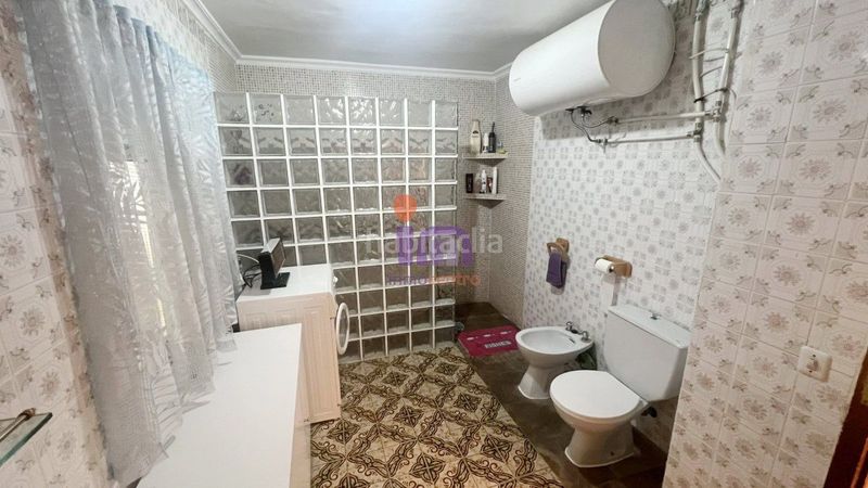 Foto 156f3f4a-917a-47c6-96e1-f00a56d95efe. Casa amb calefacció a Moral de Calatrava