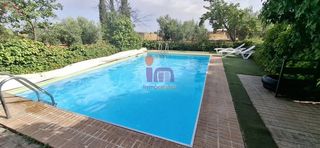 Xalet a Valdepeñas. Chalet en venta en periferia, 4 dormitorios.