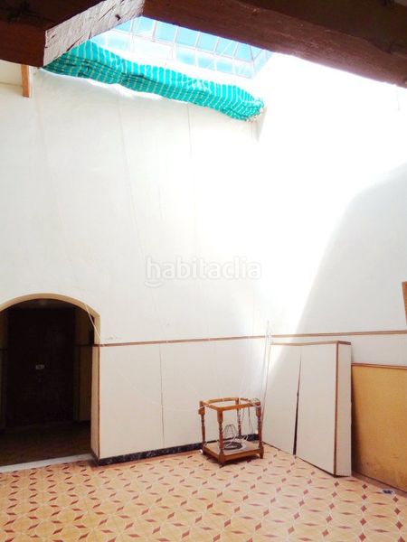 Foto b3d3545f-a176-4b02-a15d-911630b6a994. Casa a Valdepeñas