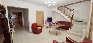 Casa a Villamanrique. Casa en venta en villamanrique, 6 dormitorios.