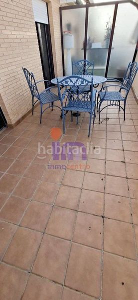 Foto b9b5a086-489e-43cd-ba21-1feda9c813e3. Àtic amb calefacció aparcament a Valdepeñas