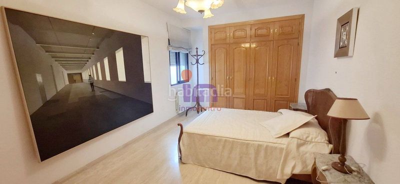 Foto d0d48d35-6b3c-4118-af05-daa1044ea4b1. Àtic amb calefacció aparcament a Valdepeñas