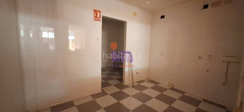 Foto d8a94362-5b2d-43b8-8c19-a3a3d24b3123. Casa amb calefacció aparcament a Valdepeñas