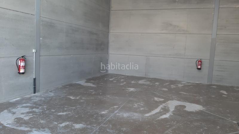 Foto a7cda574-7d1c-4f3b-b4c4-99d0f147eed4. Nau industrial a avenida de toros 17 a Pedro Muñoz