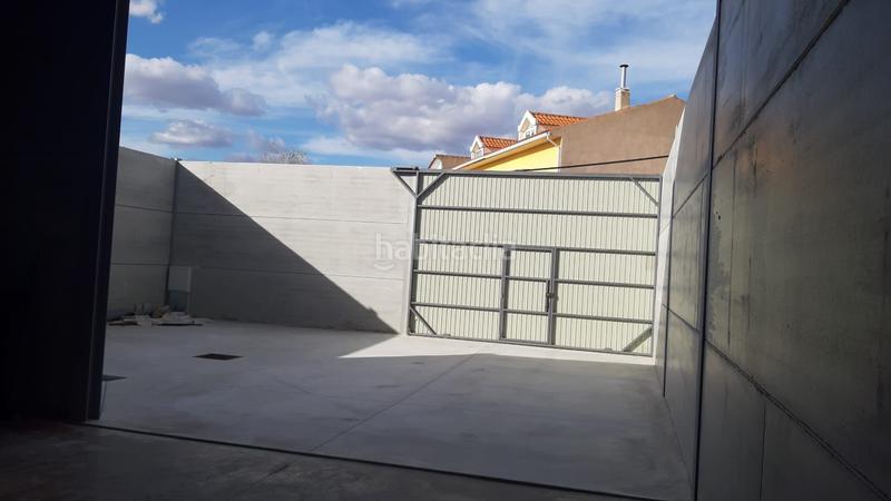 Foto dd47d510-acb3-4c3e-93de-a1438646e7c1. Nau industrial a avenida de toros 17 a Pedro Muñoz