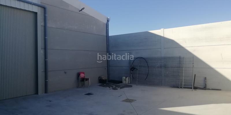 Foto e2a62573-cc60-4a73-a147-f31e7a74d77b. Nau industrial a avenida de toros 17 a Pedro Muñoz