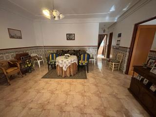 Casa a Pedro Muñoz. Vivienda a la venta en zona céntrica de pedro muñoz