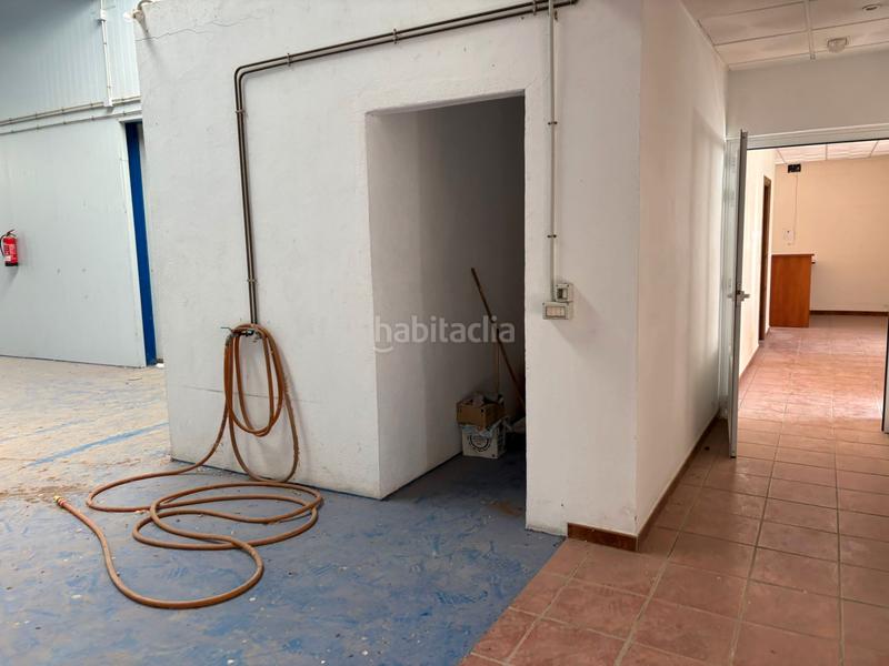 Foto 88aaa02a-0d42-49d1-a00b-67a3ce56280f. Nau industrial a calle duque de alba 31a a Pedro Muñoz