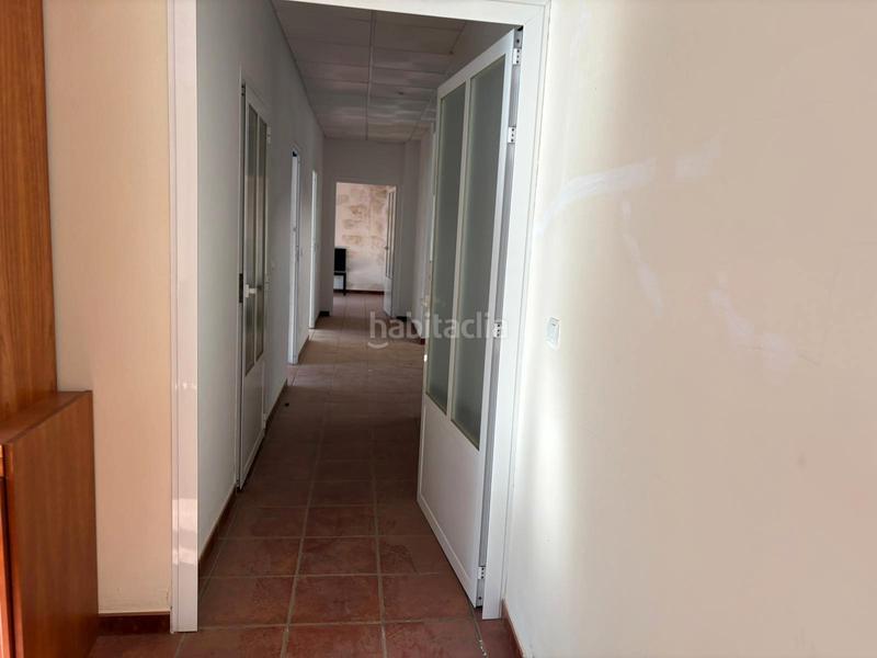 Foto a8816350-b1ea-4650-8298-64c018f73359. Nau industrial a calle duque de alba 31a a Pedro Muñoz