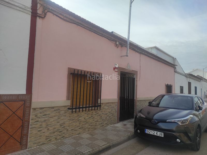 Foto f1eac494-8a55-41e0-a4be-769aeec0143a. Casa a Pedro Muñoz