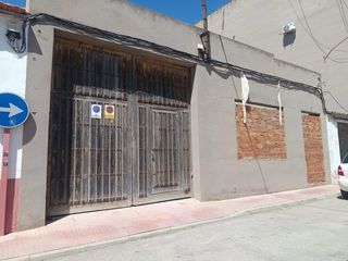 Terreny residencial  Calle fernando mayordomo. Terreno en pedro muñoz, calle doctor fernando mayordomo